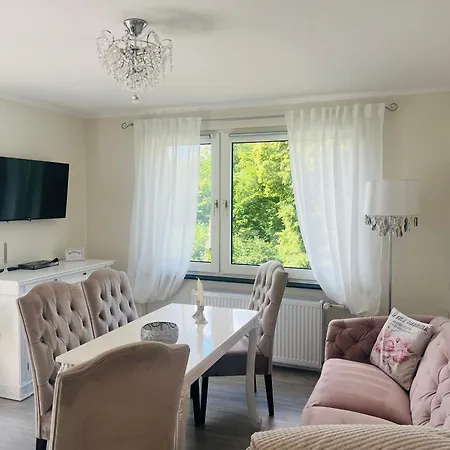 Apartamento Maison Lily 1 *